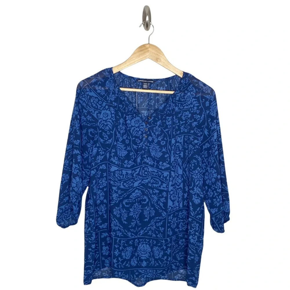 American Living Blue Black V-Neck Floral Print Blouse Size Small